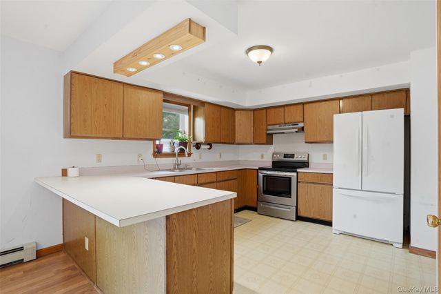 902 Albany Post Road, New Paltz, NY 12561