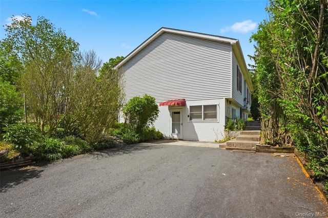 902 Albany Post Road, New Paltz, NY 12561