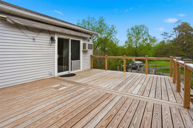 902 Albany Post Road, New Paltz, NY 12561