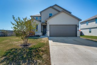 1390 Rios Bend Dr, New Braunfels, TX 78130