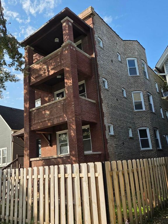 18 E 113th Street, Chicago, IL 60628 — exterior
