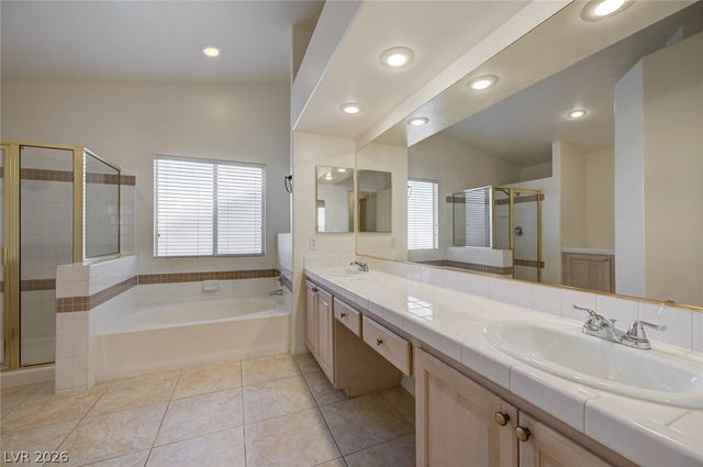 2742 Chokecherry Avenue, Henderson, NV 89074