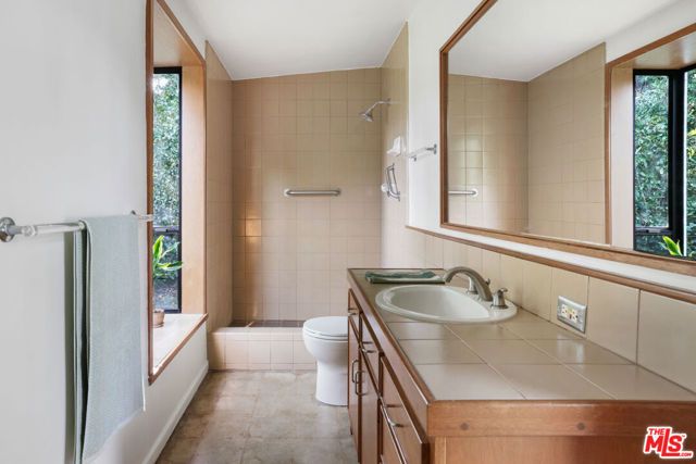 1260 S Euclid Avenue, Pasadena, CA 91106