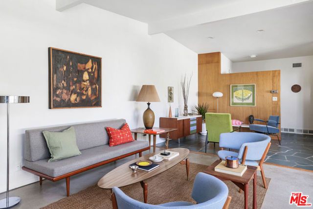 1260 S Euclid Avenue, Pasadena, CA 91106