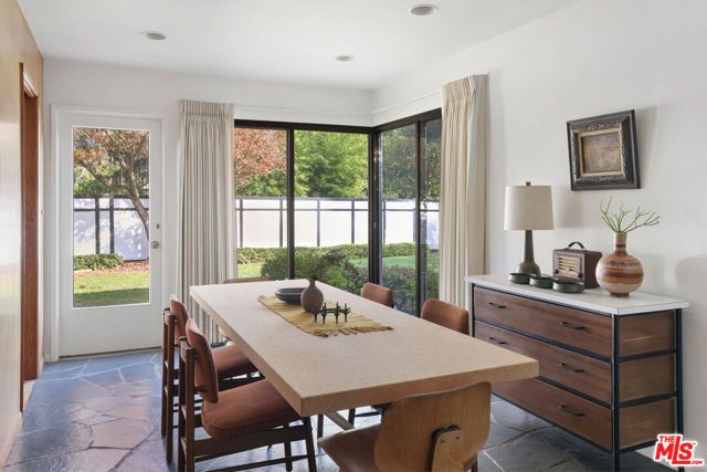 1260 S Euclid Avenue, Pasadena, CA 91106