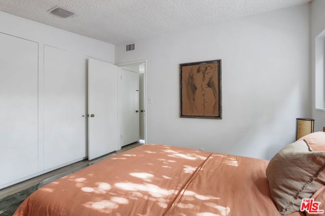 1260 S Euclid Avenue, Pasadena, CA 91106