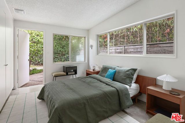 1260 S Euclid Avenue, Pasadena, CA 91106