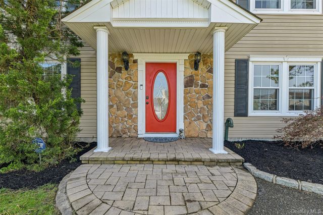 2 Deer Path, East Patchogue, NY 11772