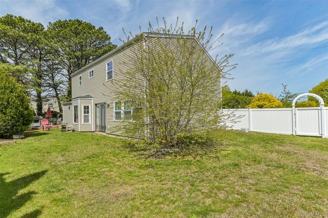 2 Deer Path, East Patchogue, NY 11772