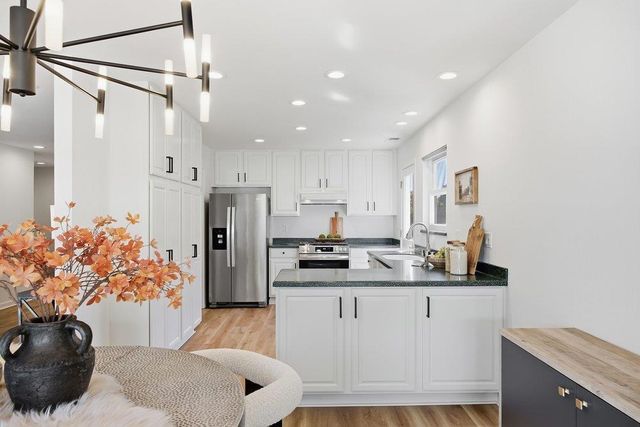 506 Mountain View Avenue, Belmont, CA 94002