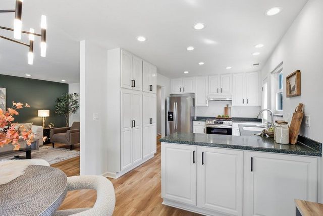 506 Mountain View Avenue, Belmont, CA 94002