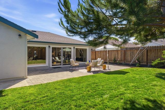 506 Mountain View Avenue, Belmont, CA 94002