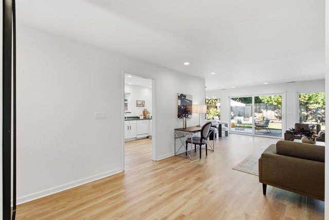 506 Mountain View Avenue, Belmont, CA 94002