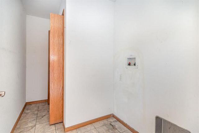 1411 Meadow View Lane, Blanchard, OK 73010