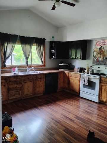2508 N A Street, Elwood, IN 46036
