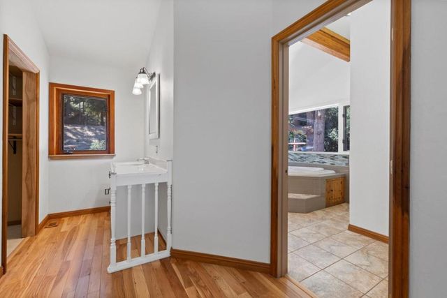 19850 Skyline Boulevard, Los Gatos, CA 95033