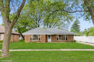 4340 Elm Avenue, Lyons, IL 60534