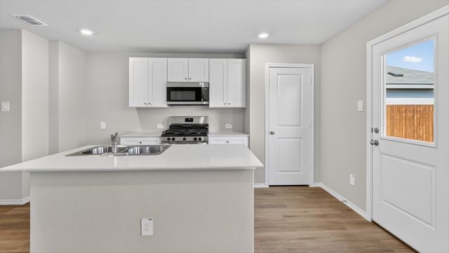 5516 FLANNEL Lane, Denton, TX 76249