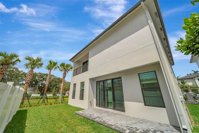 1454 SW 23rd St, Fort Lauderdale, FL 33315
