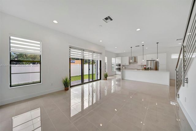 1454 SW 23rd St, Fort Lauderdale, FL 33315