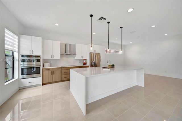1454 SW 23rd St, Fort Lauderdale, FL 33315