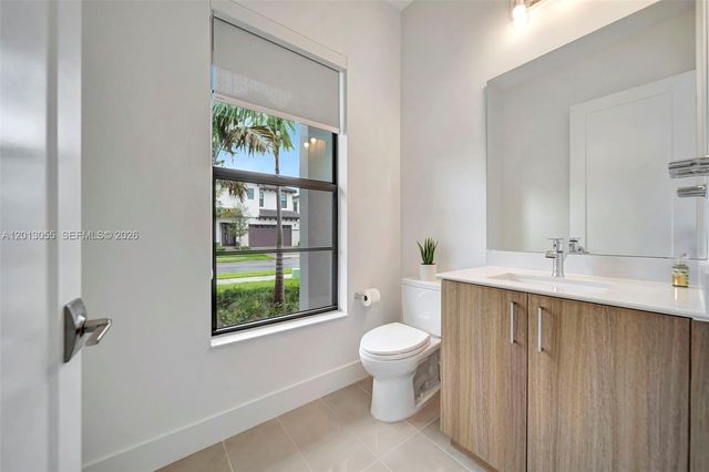 1454 SW 23rd St, Fort Lauderdale, FL 33315
