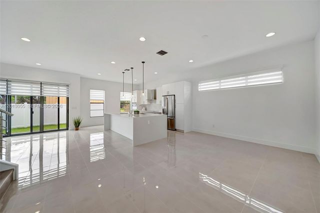 1454 SW 23rd St, Fort Lauderdale, FL 33315