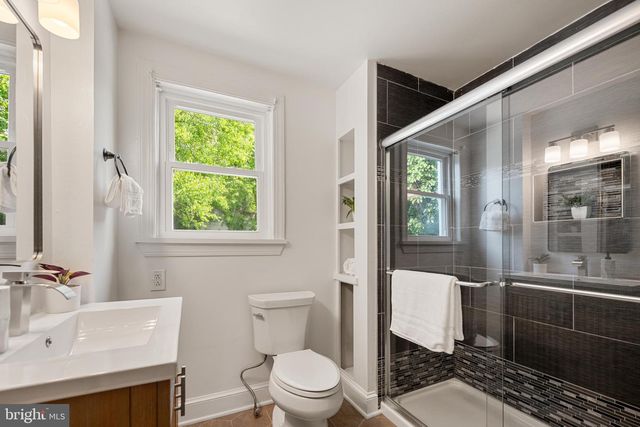 3204 PERRY ST, Mount Rainier, MD 20712