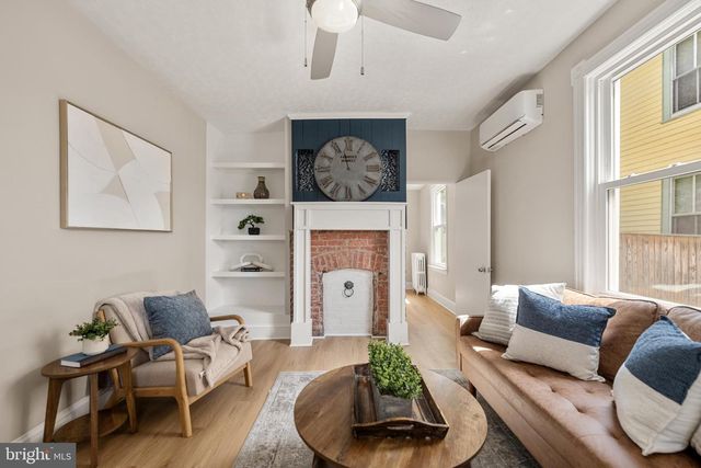 3204 PERRY ST, Mount Rainier, MD 20712