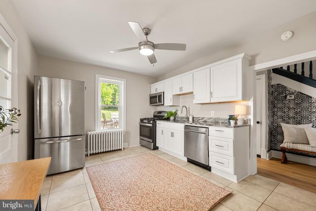 3204 PERRY ST, Mount Rainier, MD 20712