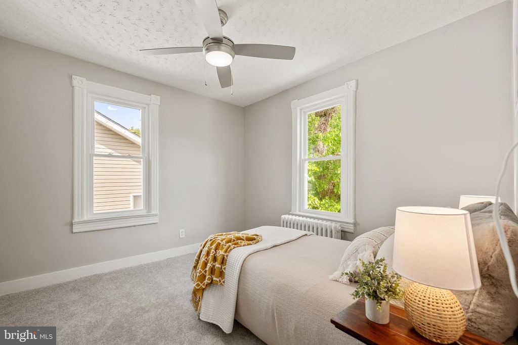 Image 20 of property listing at 3204 PERRY ST, Mount Rainier, MD 20712