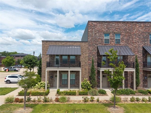 9225 RA Young Jr Drive, Fort Smith, AR 72916