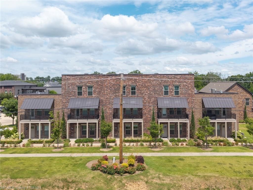 9225 RA Young Jr Drive, Fort Smith, AR 72916