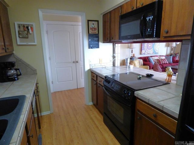 1319 Airport Rd Unit 4B, Hot Springs, AR 71913