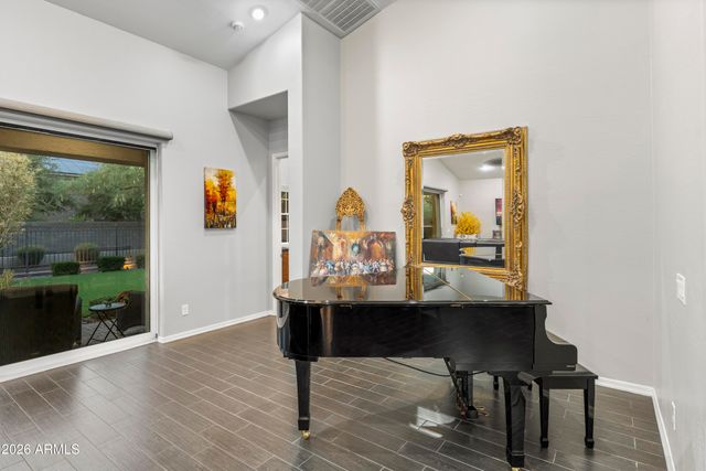 2922 E MINNEZONA Avenue, Phoenix, AZ 85016