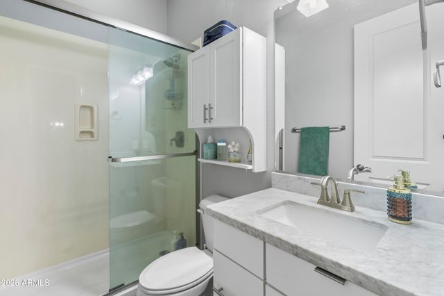 2922 E MINNEZONA Avenue, Phoenix, AZ 85016