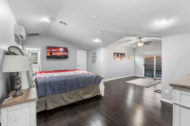 2922 E MINNEZONA Avenue, Phoenix, AZ 85016