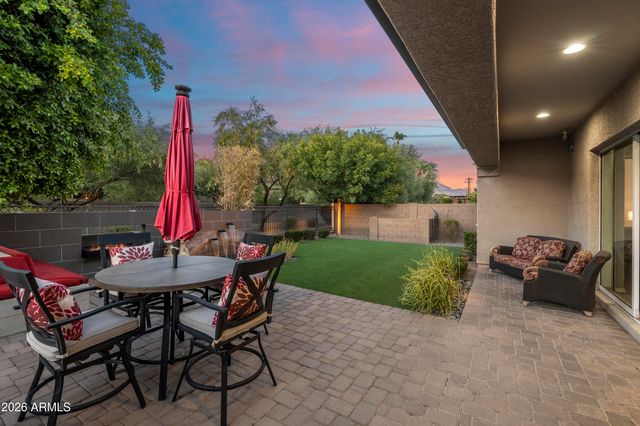 2922 E MINNEZONA Avenue, Phoenix, AZ 85016