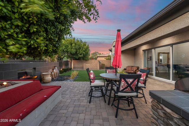 2922 E MINNEZONA Avenue, Phoenix, AZ 85016