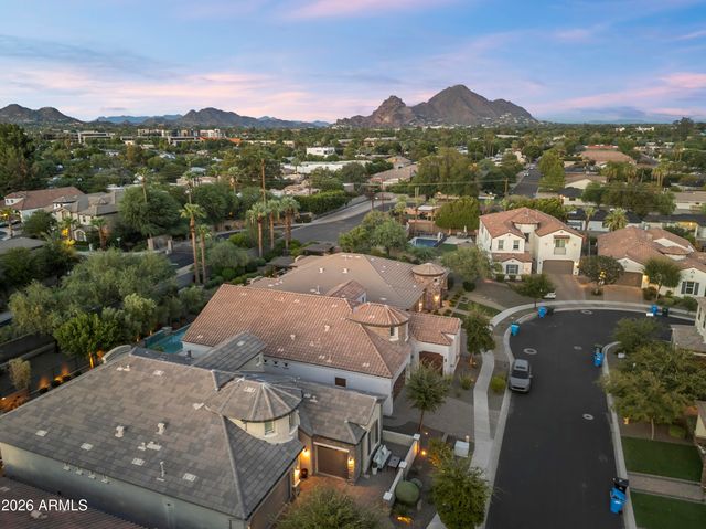 2922 E MINNEZONA Avenue, Phoenix, AZ 85016