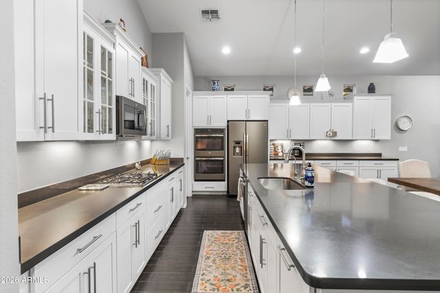 2922 E MINNEZONA Avenue, Phoenix, AZ 85016