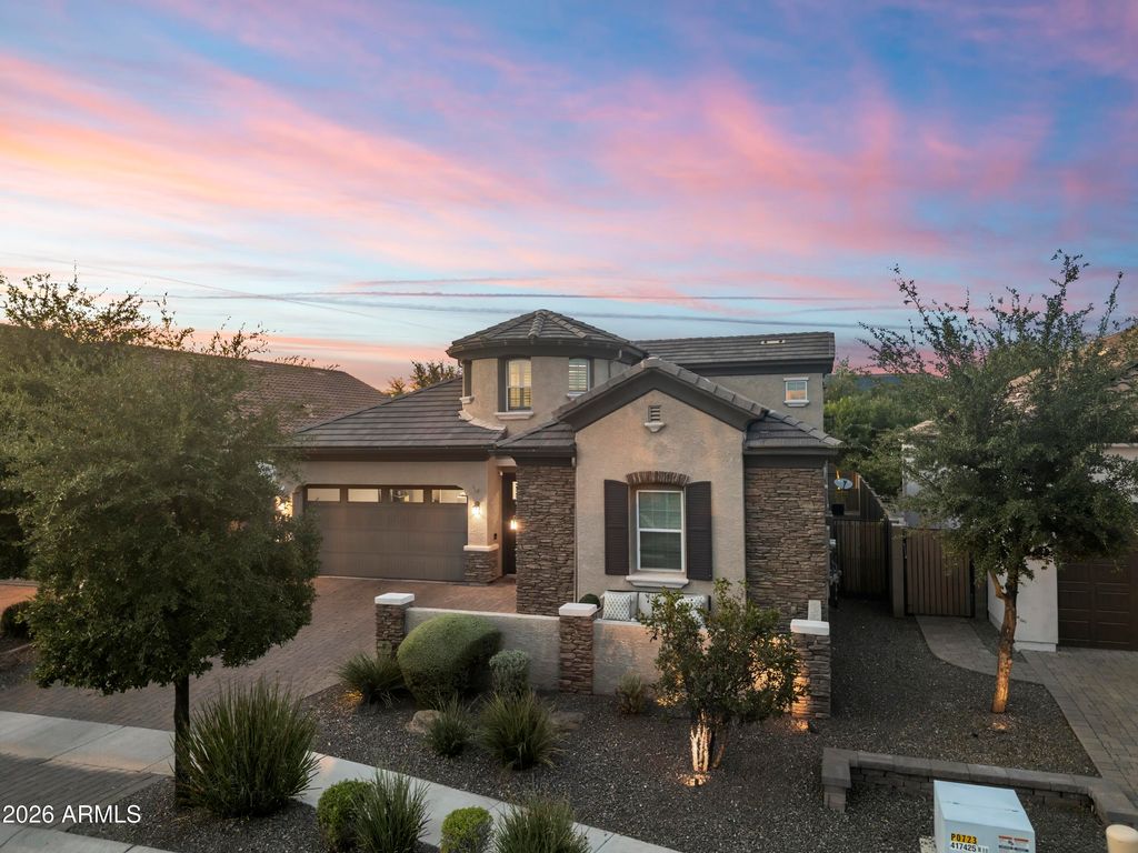2922 E MINNEZONA Avenue, Phoenix, AZ 85016