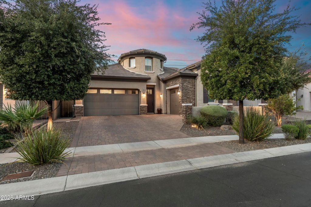 2922 E MINNEZONA Avenue, Phoenix, AZ 85016 — photo 2