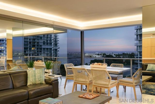 1810 AVENIDA DEL MUNDO 602, Coronado, CA 92118