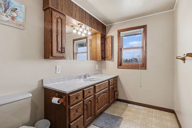 780 S Mackinaw Road, Kawkawlin, MI 48631