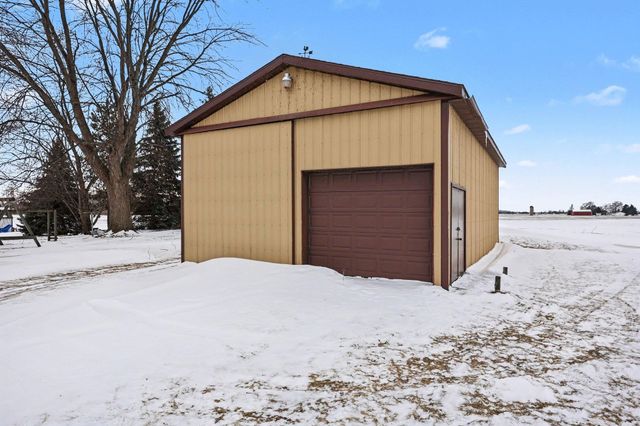 780 S Mackinaw Road, Kawkawlin, MI 48631
