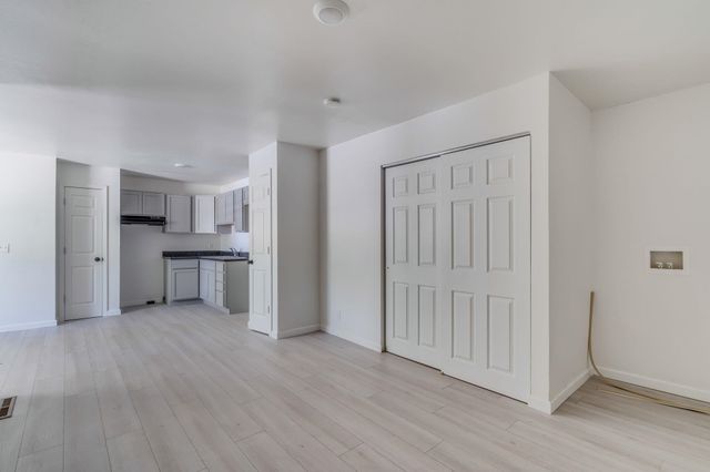 1513 E Del Mar St, Wichita, KS 67216