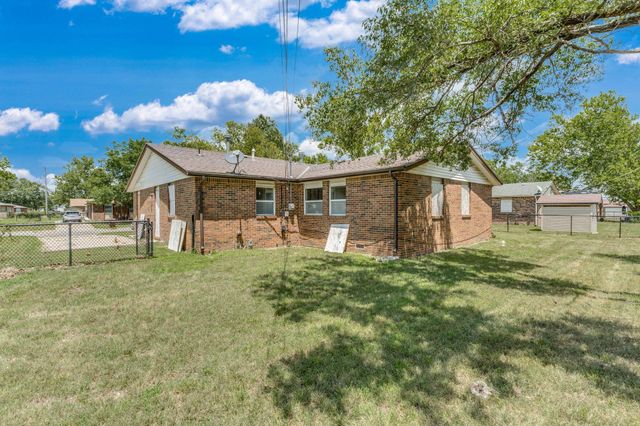 1513 E Del Mar St, Wichita, KS 67216