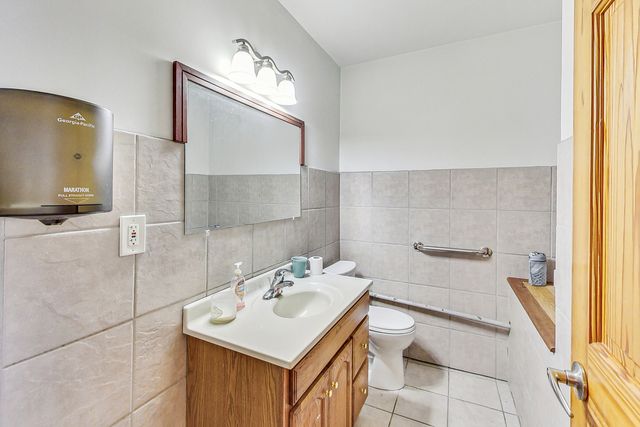 7437 W Irving Park Road, Chicago, IL 60634