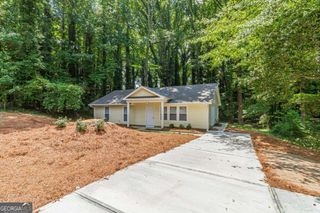 5975 Dart Drive, Lithonia, GA 30058